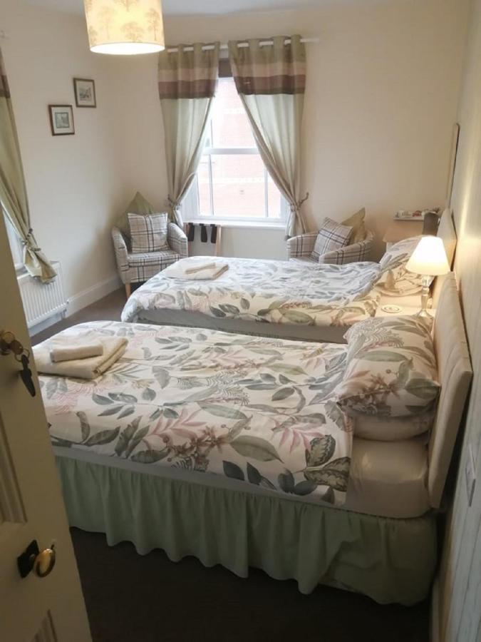 Lion Hotel Llanbister Εξωτερικό φωτογραφία