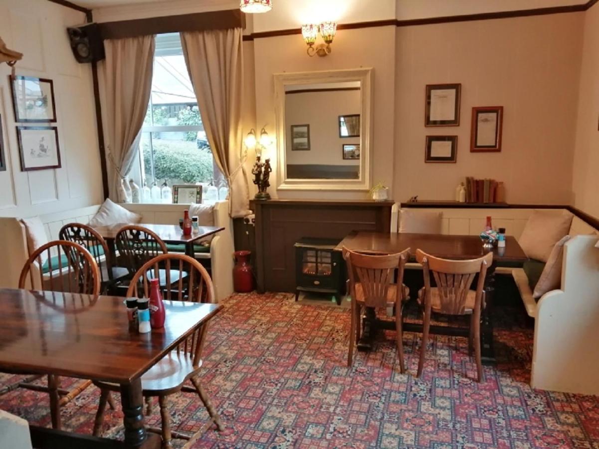 Lion Hotel Llanbister Εξωτερικό φωτογραφία